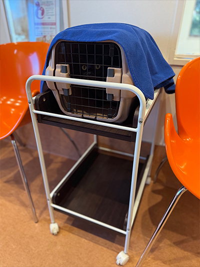 キャリーケースを置く専用台